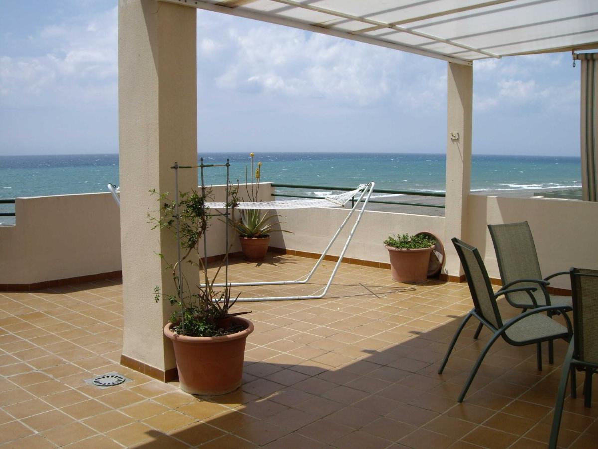 Exclusivo Atico En Primera Linea De Playa Velez Malaga Eksteriør billede